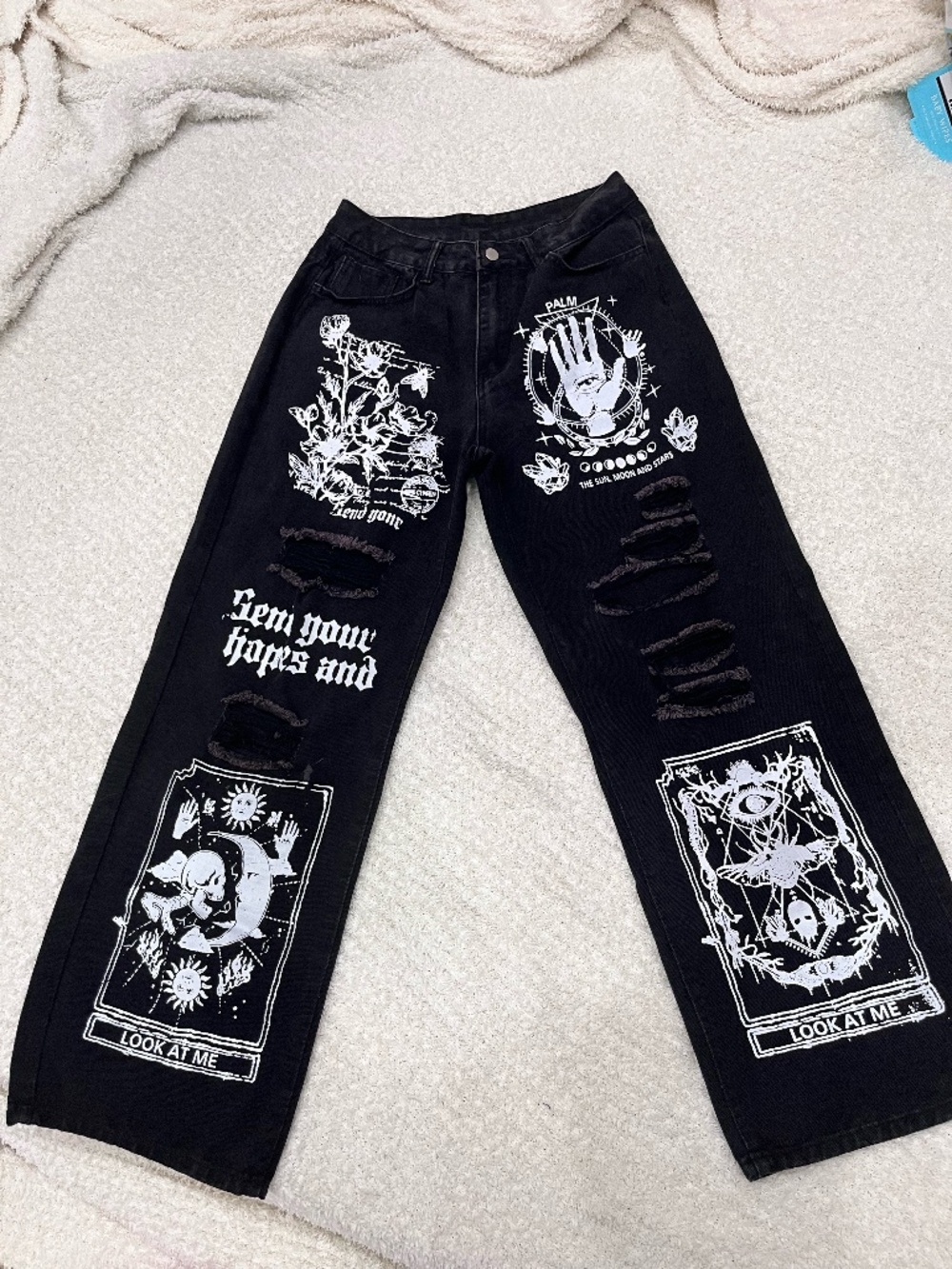 Black graphic jeans